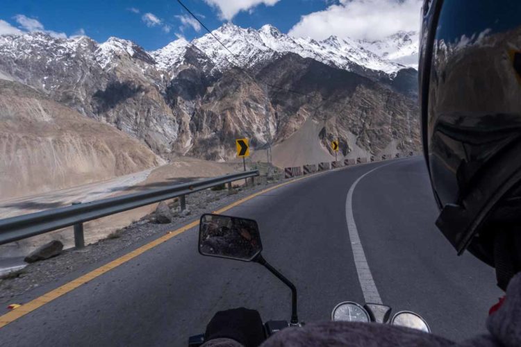 Hunza_Valley_Tour_Motorbike_Pakistan
