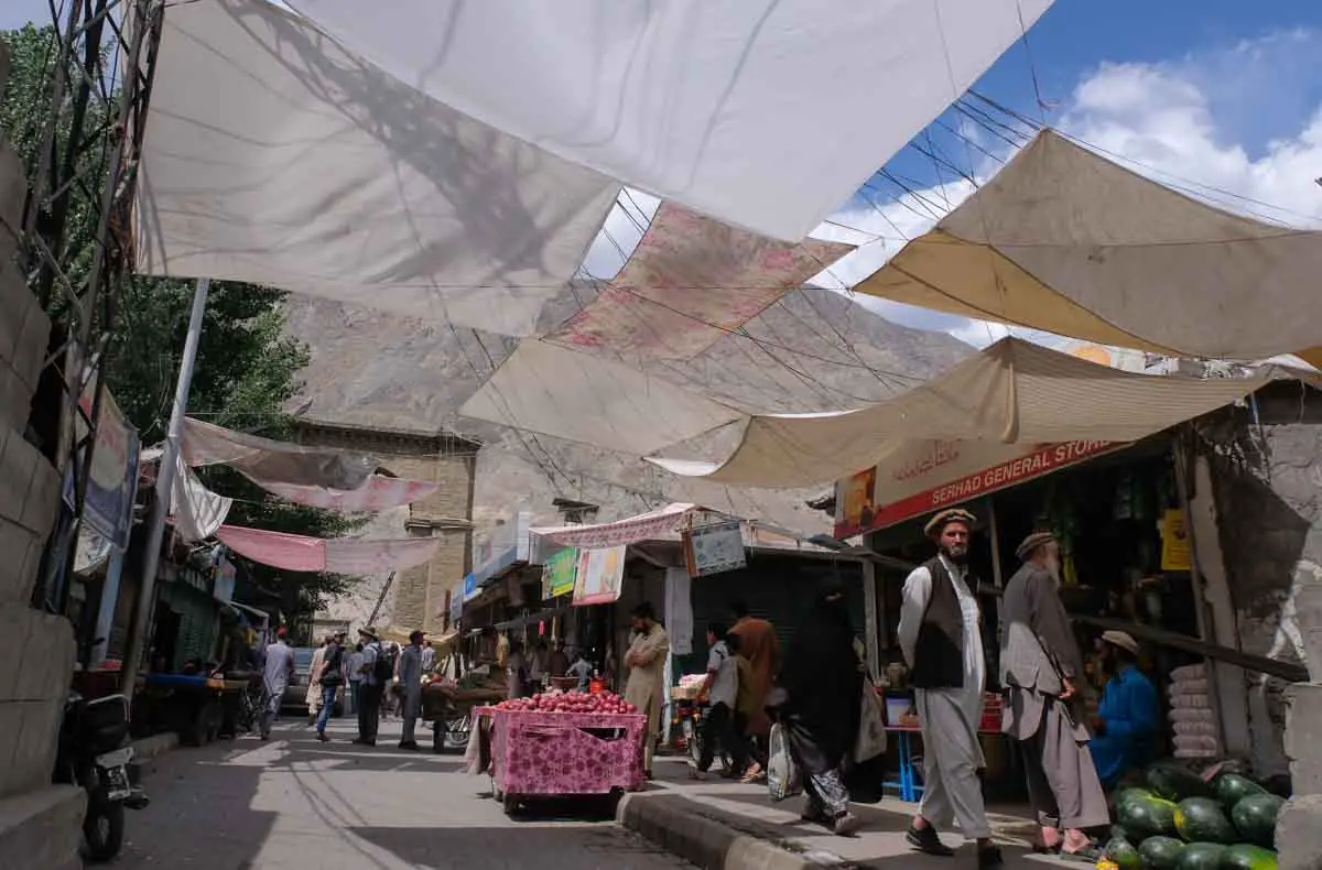 hunza valley tour by motorbike