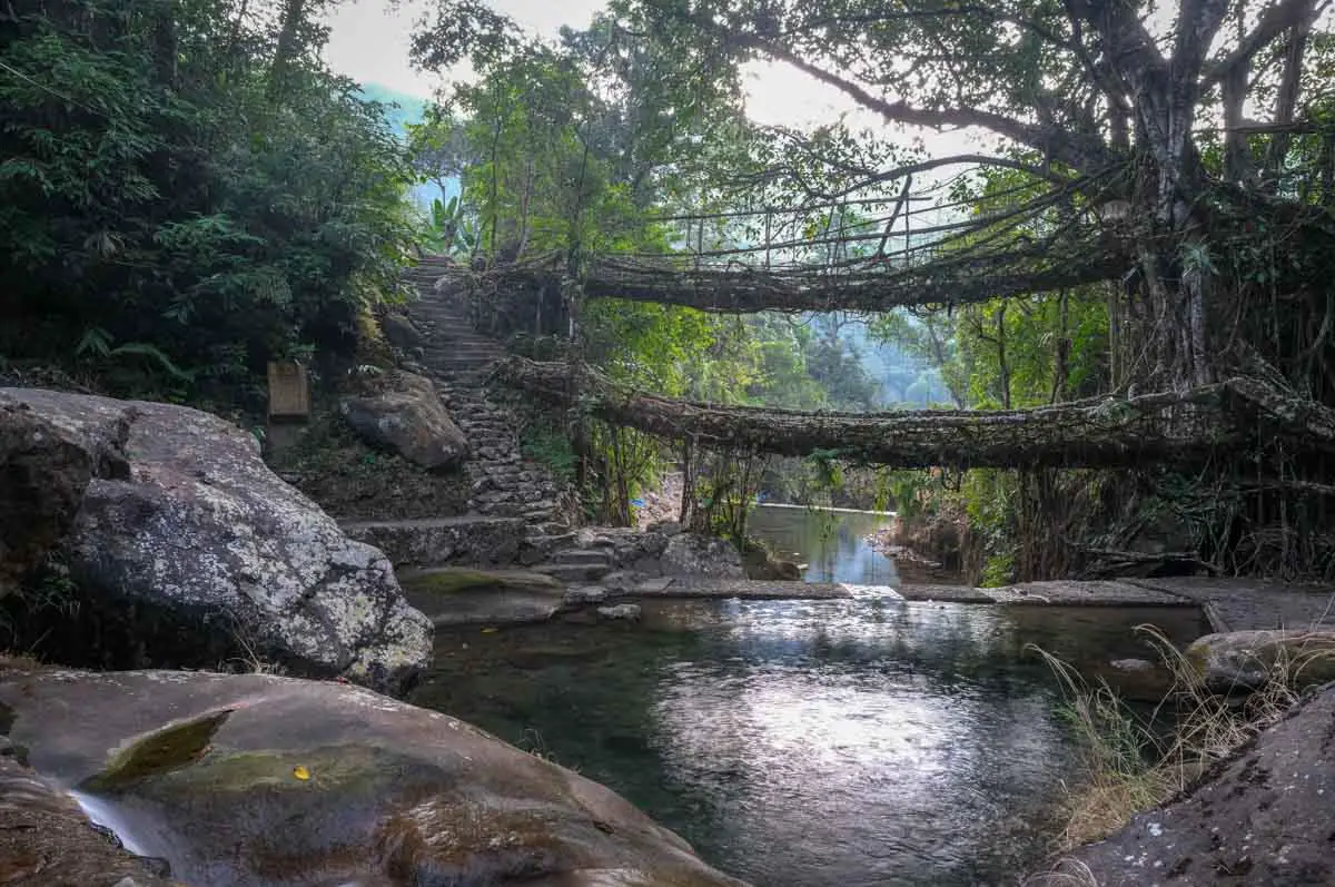 nongriat village trek