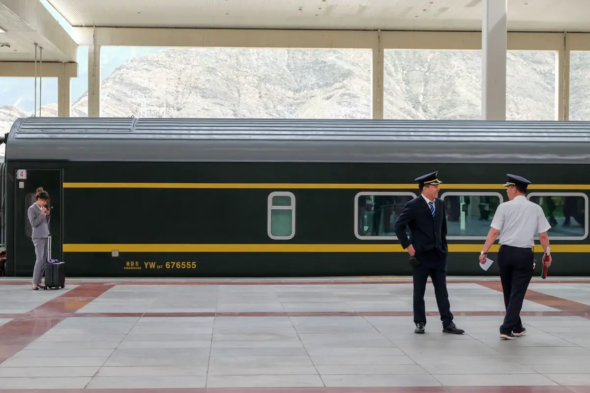 xining_to_lhasa_train