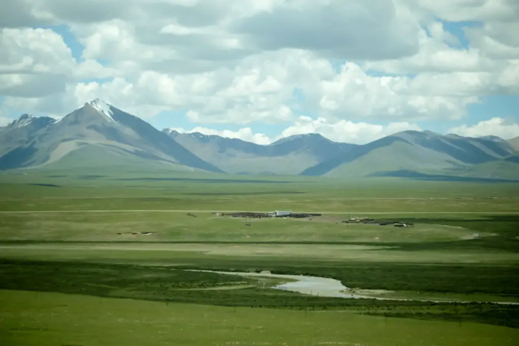 xining_to_lhasa_train